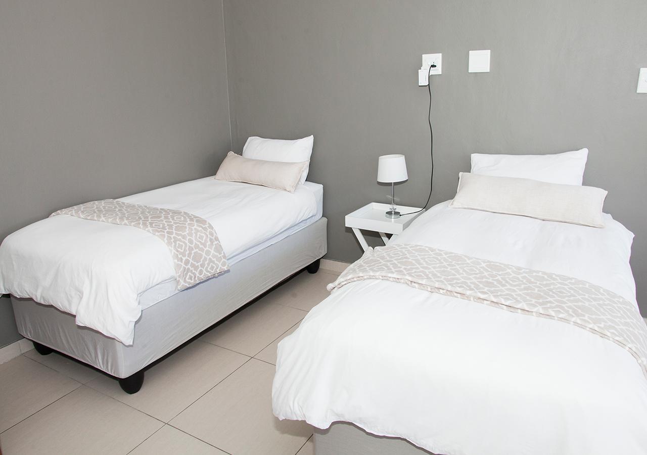 Rnb'S Studio Apartment Windhoek Exteriér fotografie
