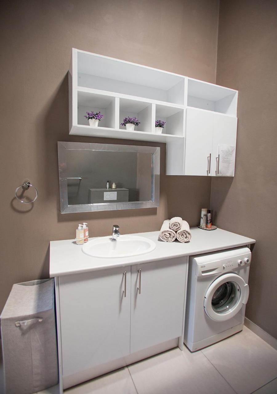 Rnb'S Studio Apartment Windhoek Exteriér fotografie